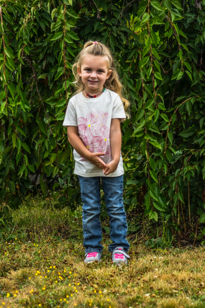 Pretty Pink Flowers - Kids Tshirt